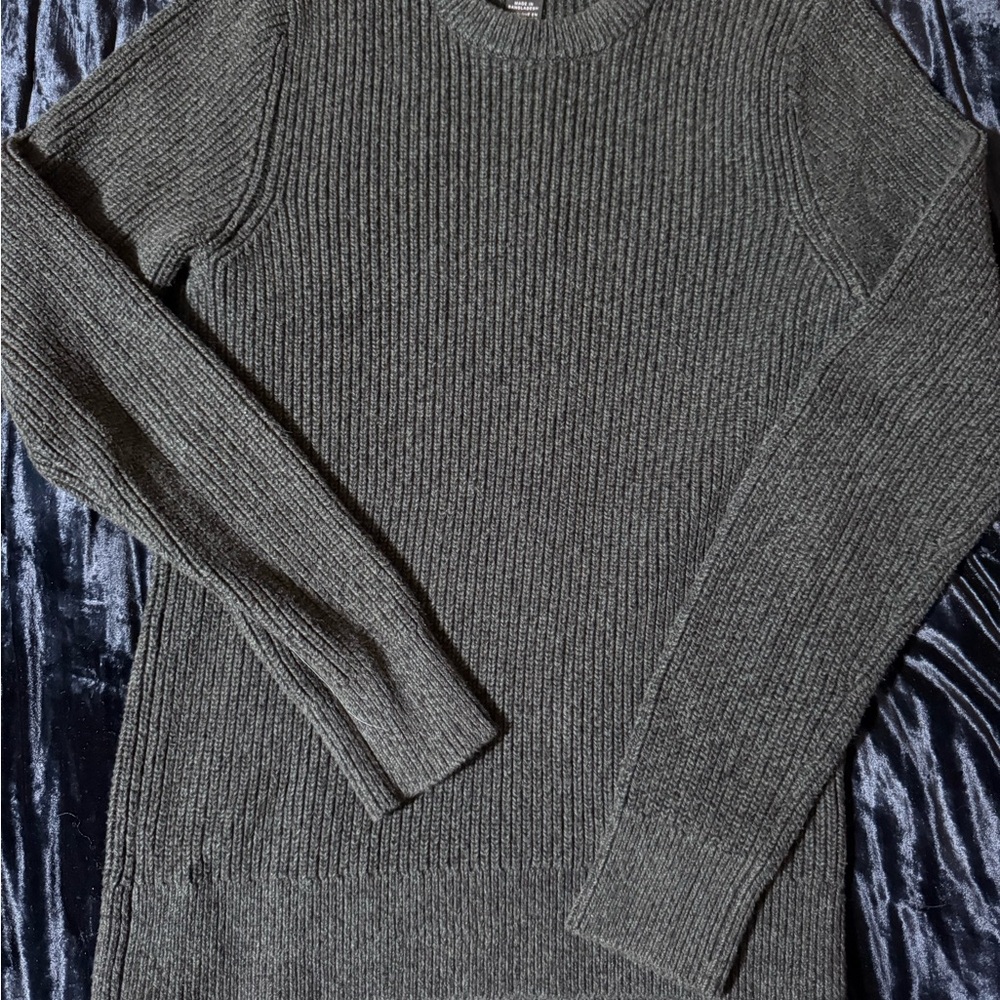 H&M Charcoal Ribbed Sweater - Picture 2 of 5